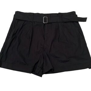 NWT Banana Republic 4” Short Size 18